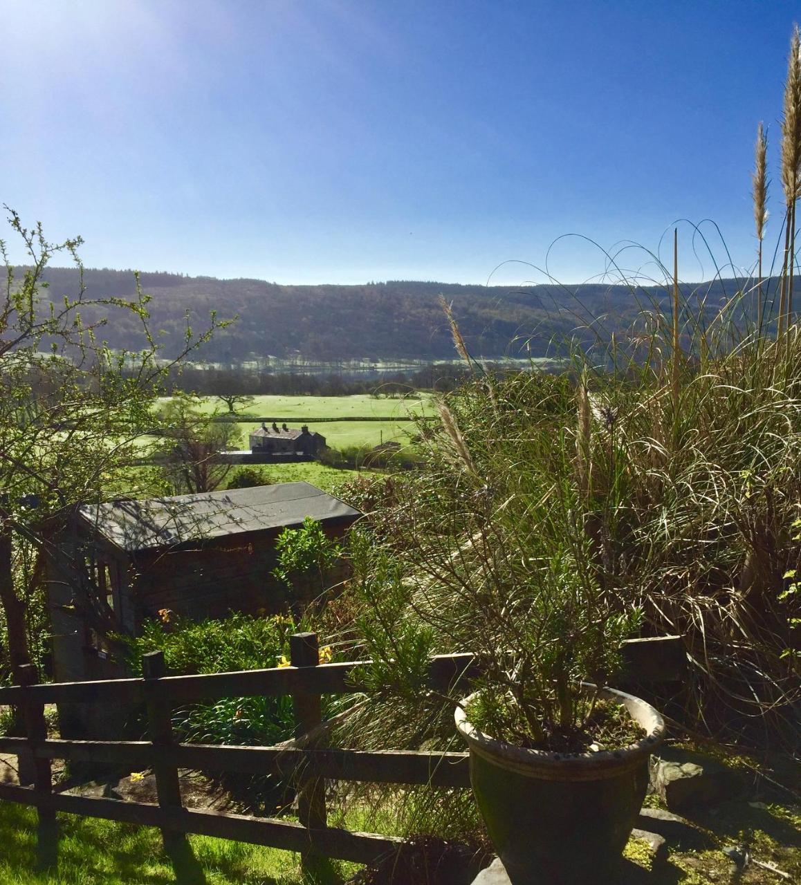 Coniston Cottage Lake View ภายนอก รูปภาพ